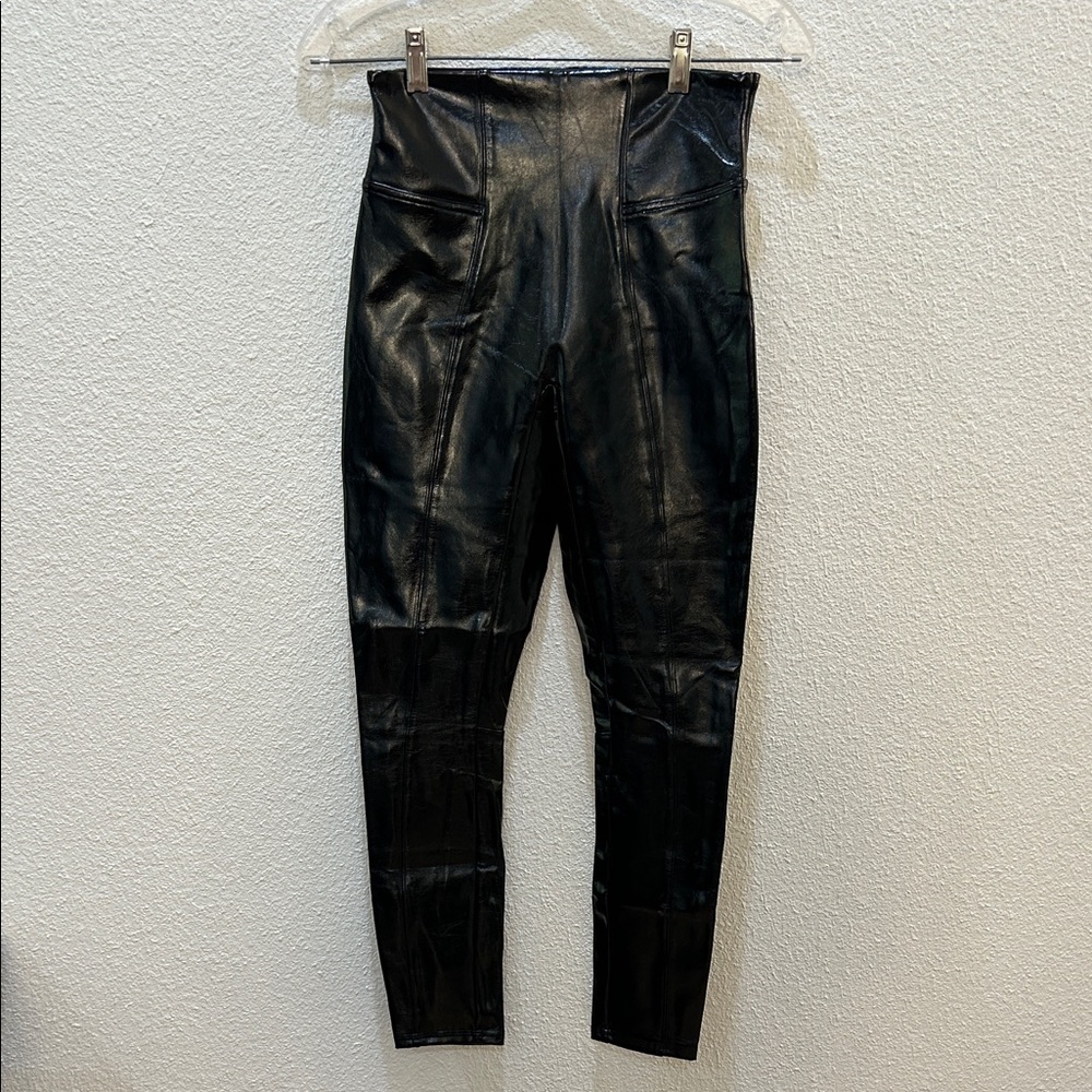 SPANX Faux Patent Leather Leggings Size Small
